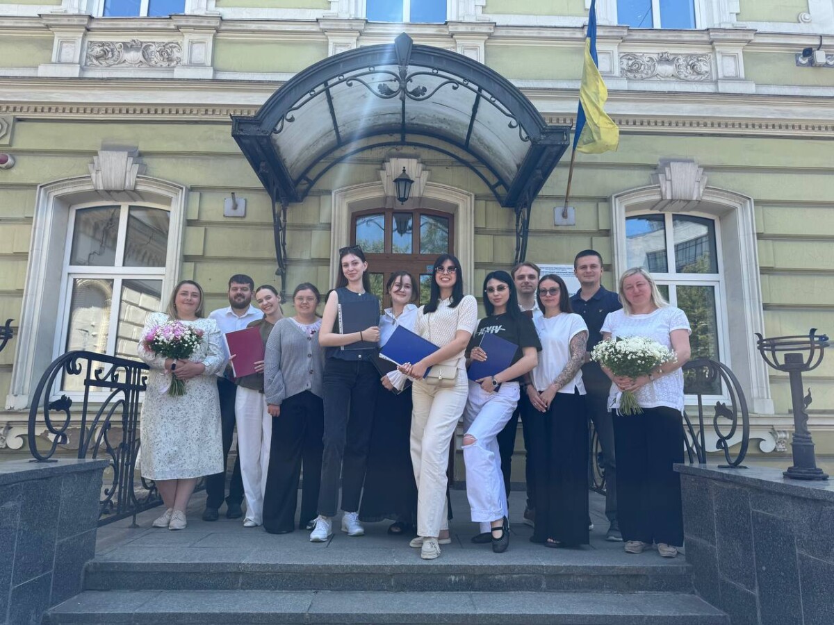Вручення дипломів